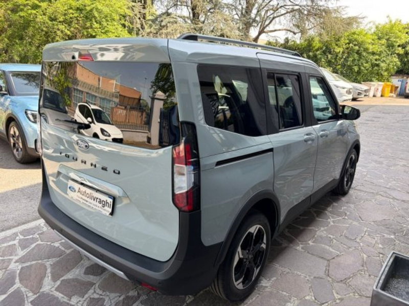 Ford Tourneo Courier nuova a Lodi (4)