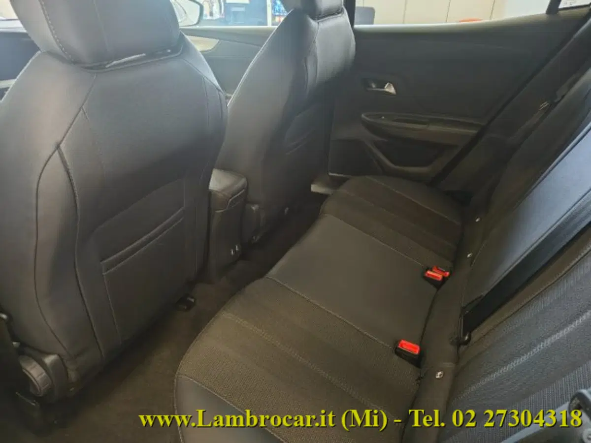 Opel Mokka nuova a Milano (5)