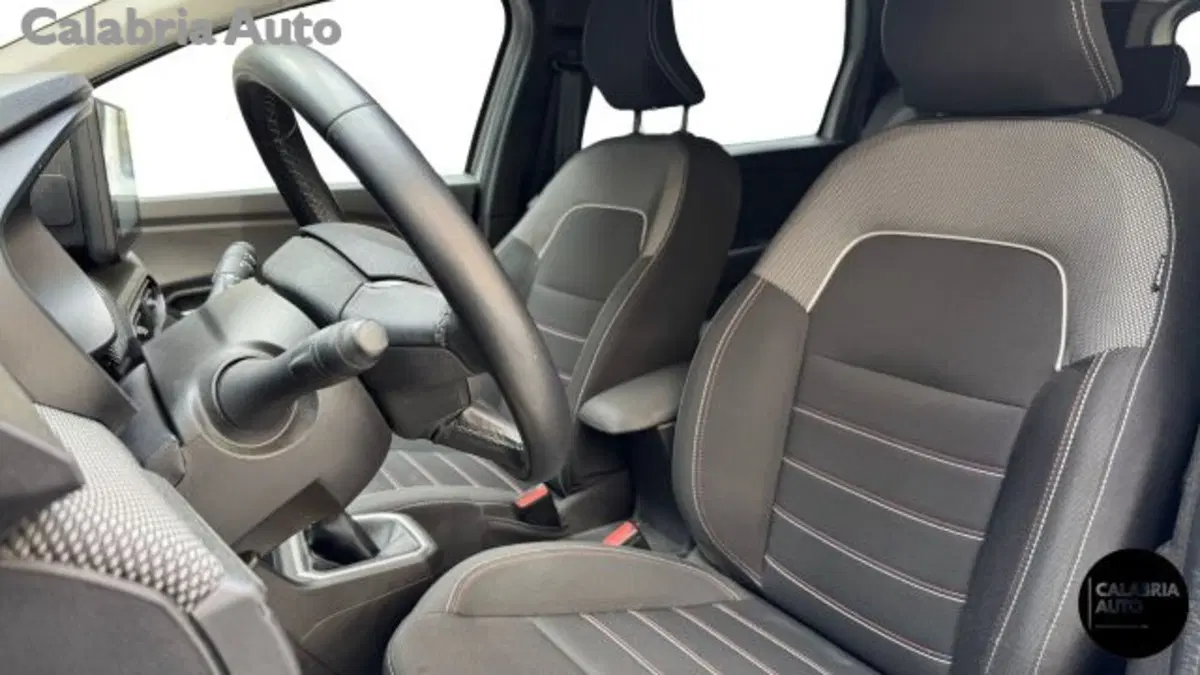 Dacia Jogger usata a Reggio Calabria (12)