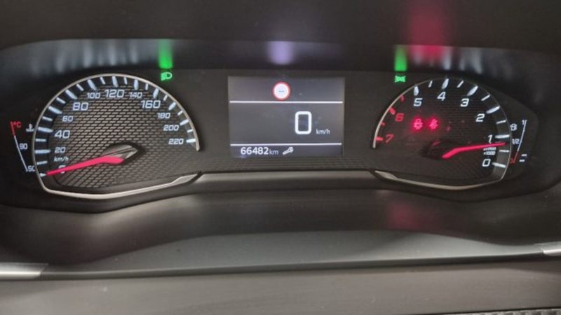 Peugeot 2008 usata a Modena (8)