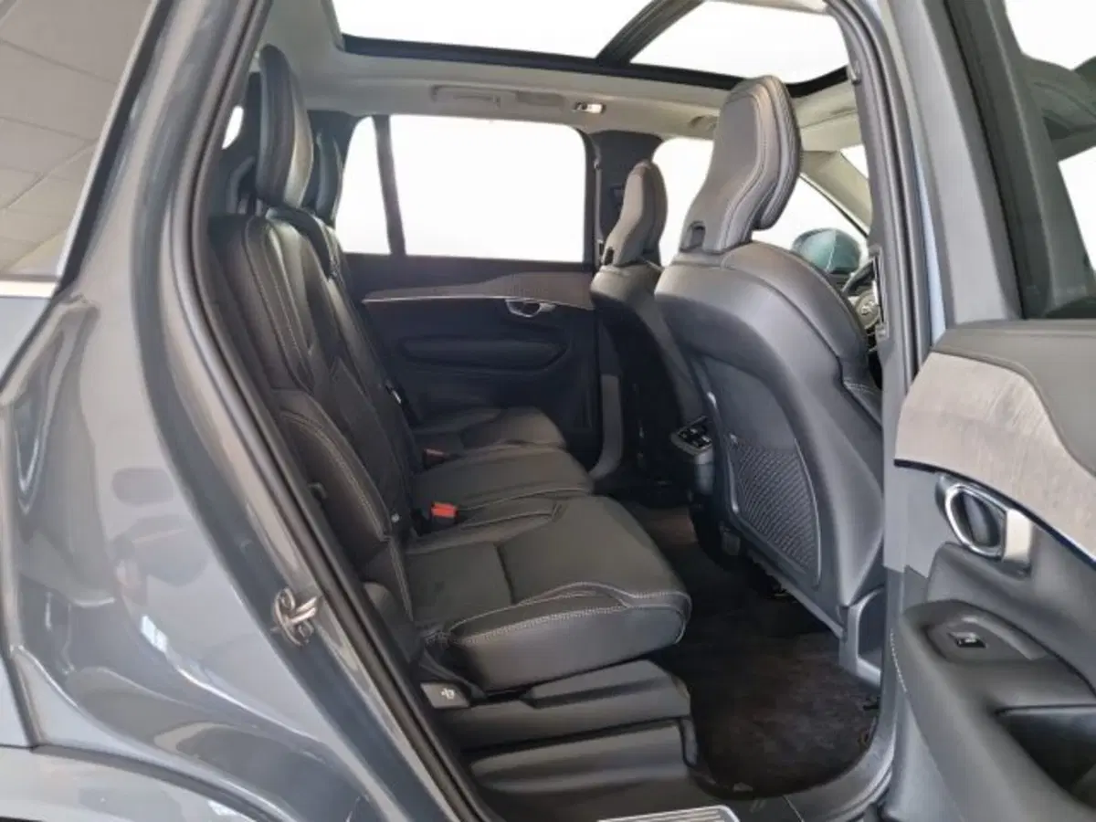 Volvo XC90 usata a Modena (12)