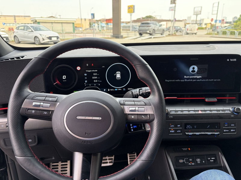 Hyundai Kona usata a Vercelli (8)