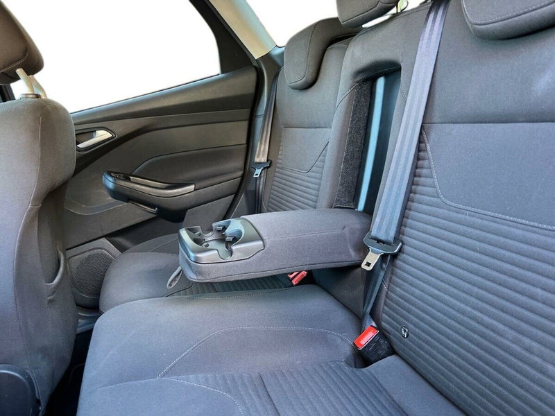 Ford Focus Station Wagon usata a Sondrio (11)