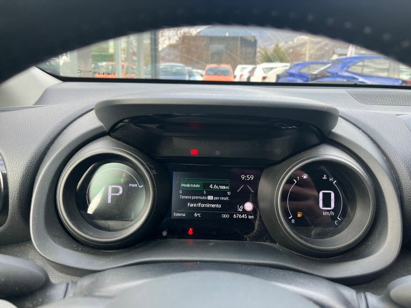 Toyota Yaris usata a Sondrio (10)