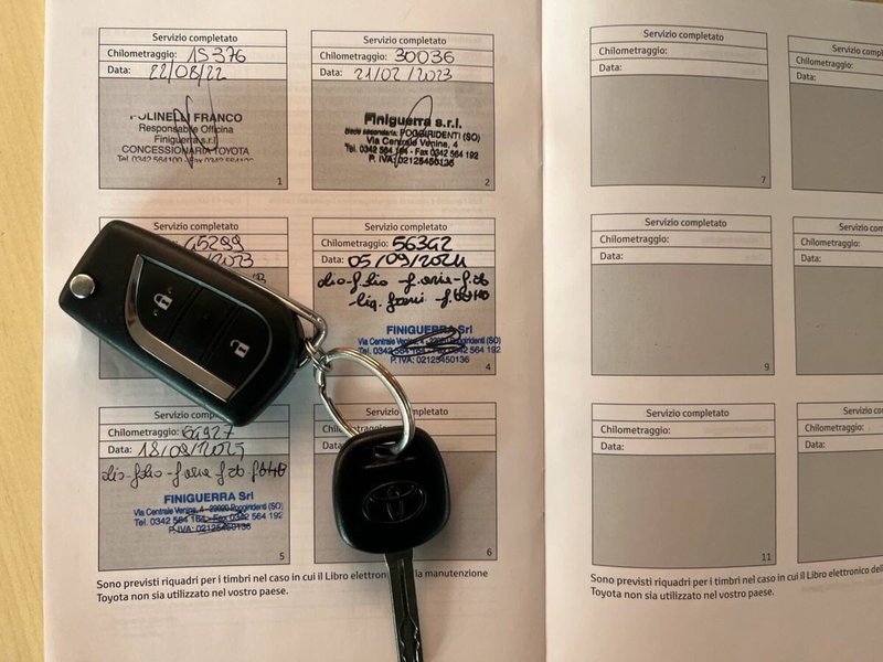 Toyota Yaris usata a Sondrio (18)