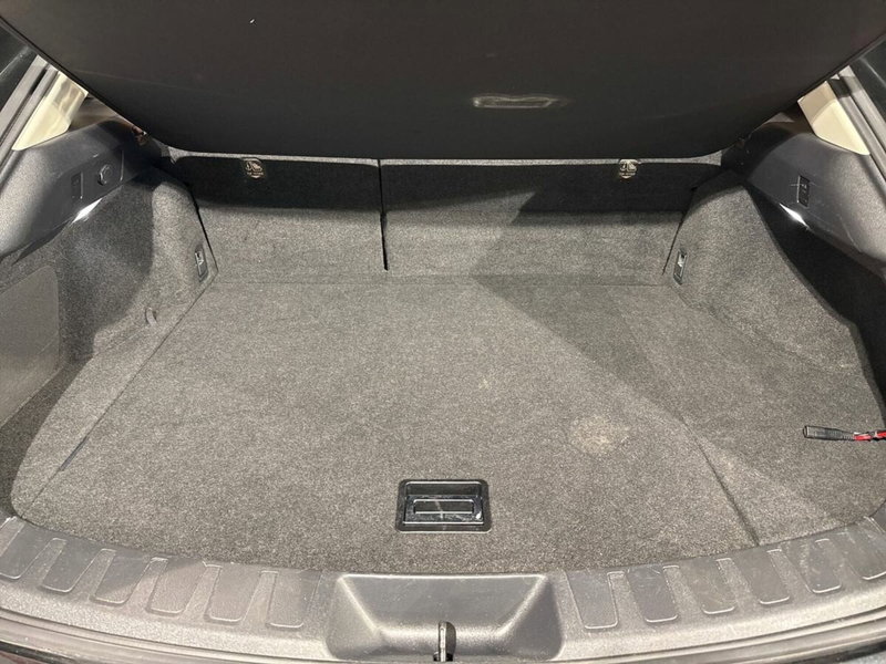 Lexus UX usata a Sondrio (15)