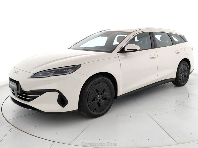 Byd Seal Station Wagon nuova a Caserta
