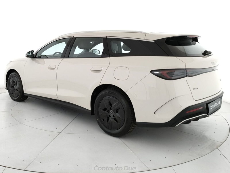 Byd Seal Station Wagon nuova a Caserta (8)