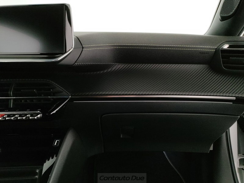 Peugeot 2008 usata a Caserta (20)