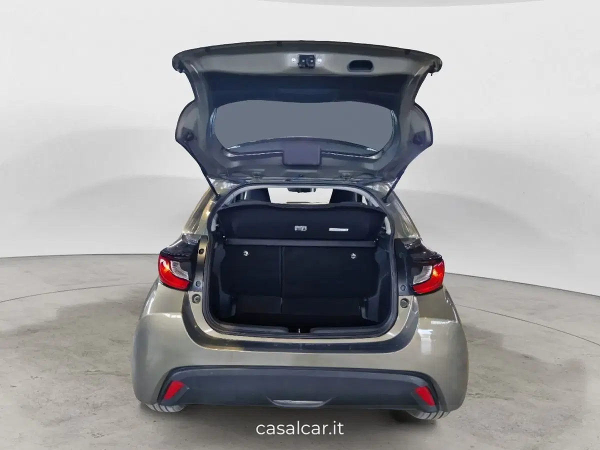 Mazda Mazda2 Hybrid usata a Salerno (6)
