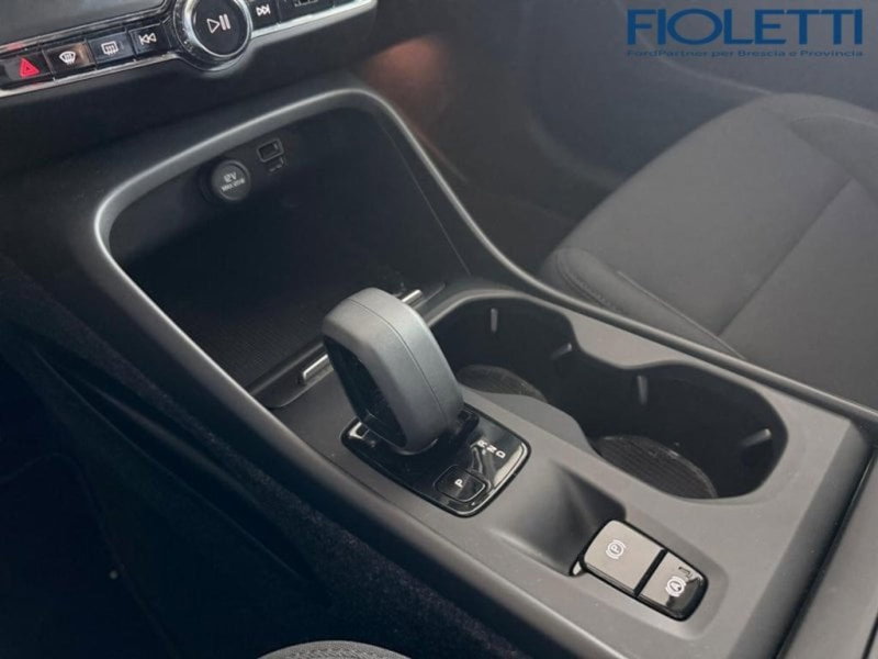 Volvo XC40 usata a Brescia (10)