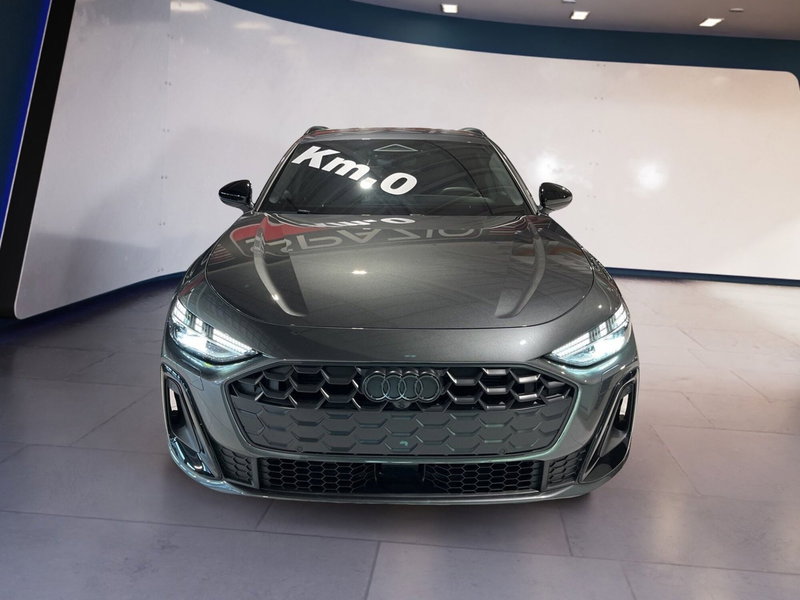 Audi A5 Avant nuova a Torino