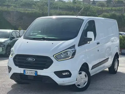 Ford Transit Custom Furgone 340 2.0 EcoBlue 130 PL-DC Furgone Titanium del 2020 usata a Matera