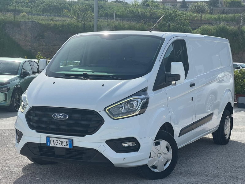 Ford Transit Custom Furgone usata a Matera