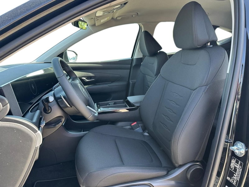 Hyundai Tucson nuova a Pistoia (8)