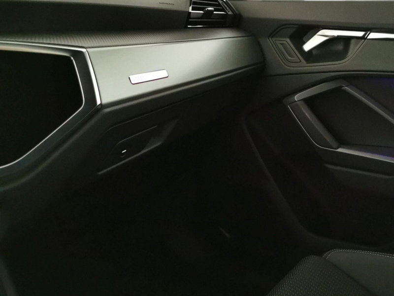 Audi Q3 Sportback usata a Chieti (18)