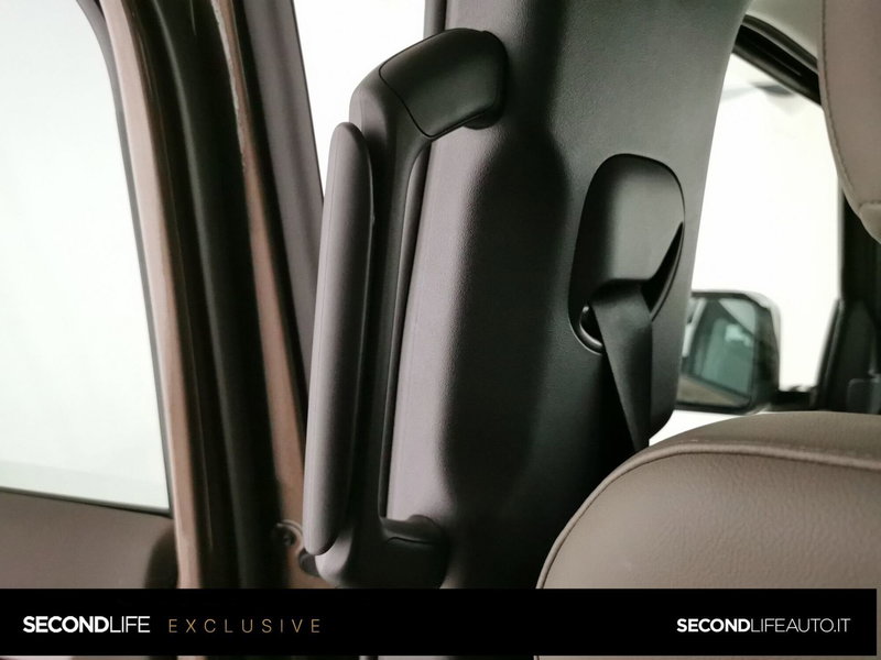 Land Rover Defender usata a Chieti (18)