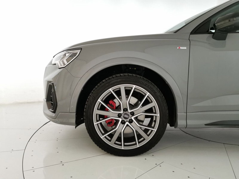 Audi Q3 Sportback usata a Chieti (6)