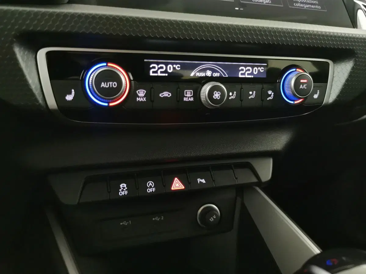 Audi A1 allstreet usata a Chieti (16)