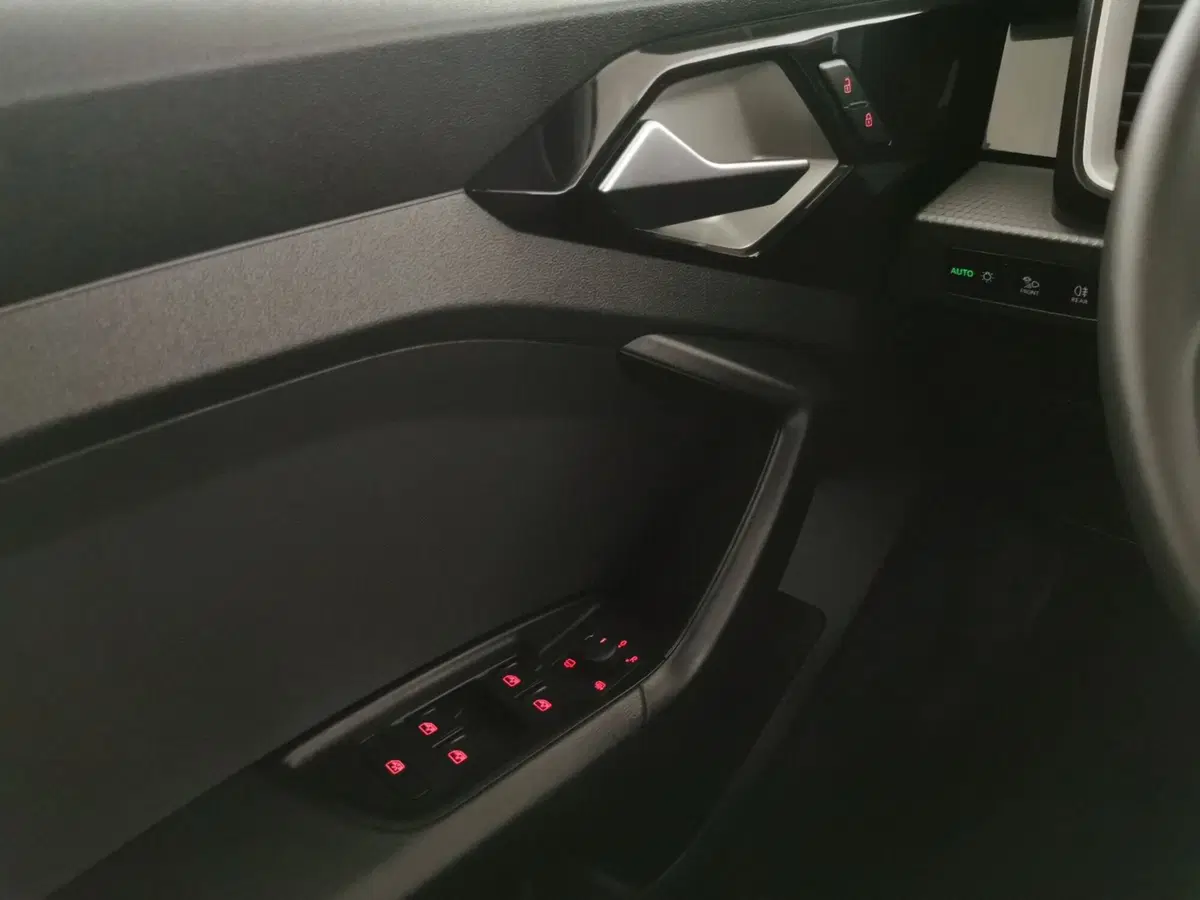 Audi A1 allstreet usata a Chieti (20)