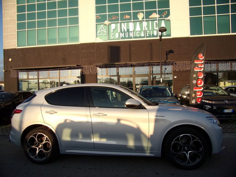 Alfa Romeo Stelvio usata a Reggio Emilia (4)
