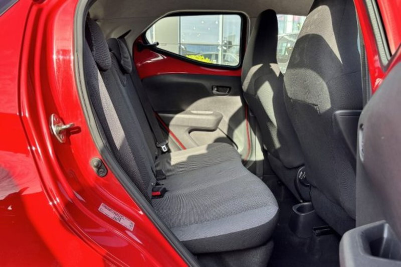 Toyota Aygo usata a Latina (9)