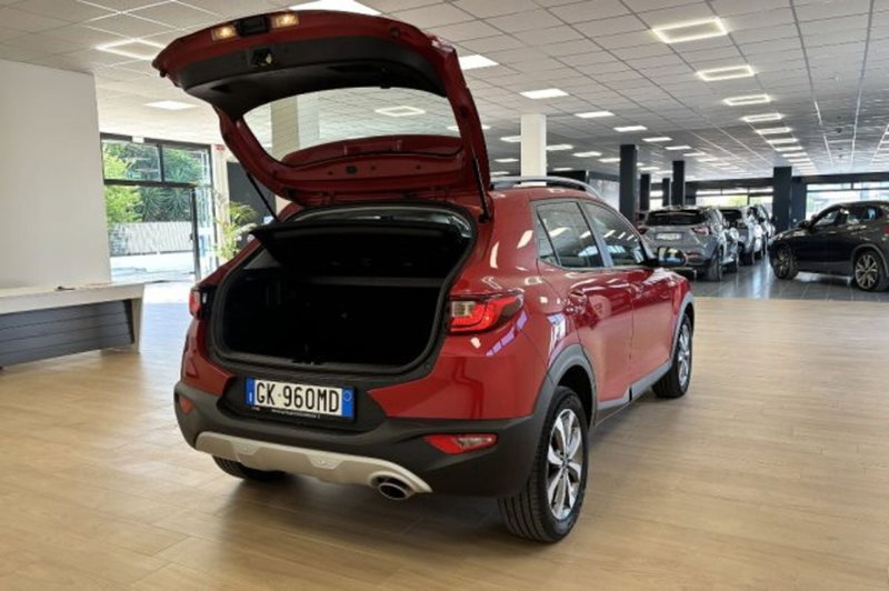 Kia Stonic usata a Latina (7)