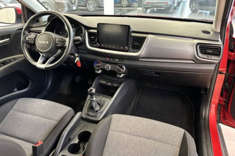 Kia Stonic usata a Latina (9)