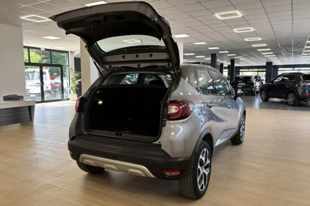 Renault Captur usata a Latina (7)