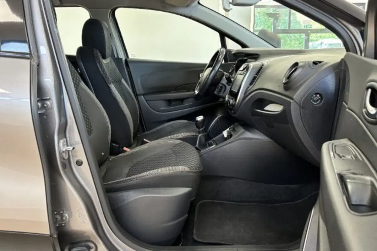 Renault Captur usata a Latina (8)