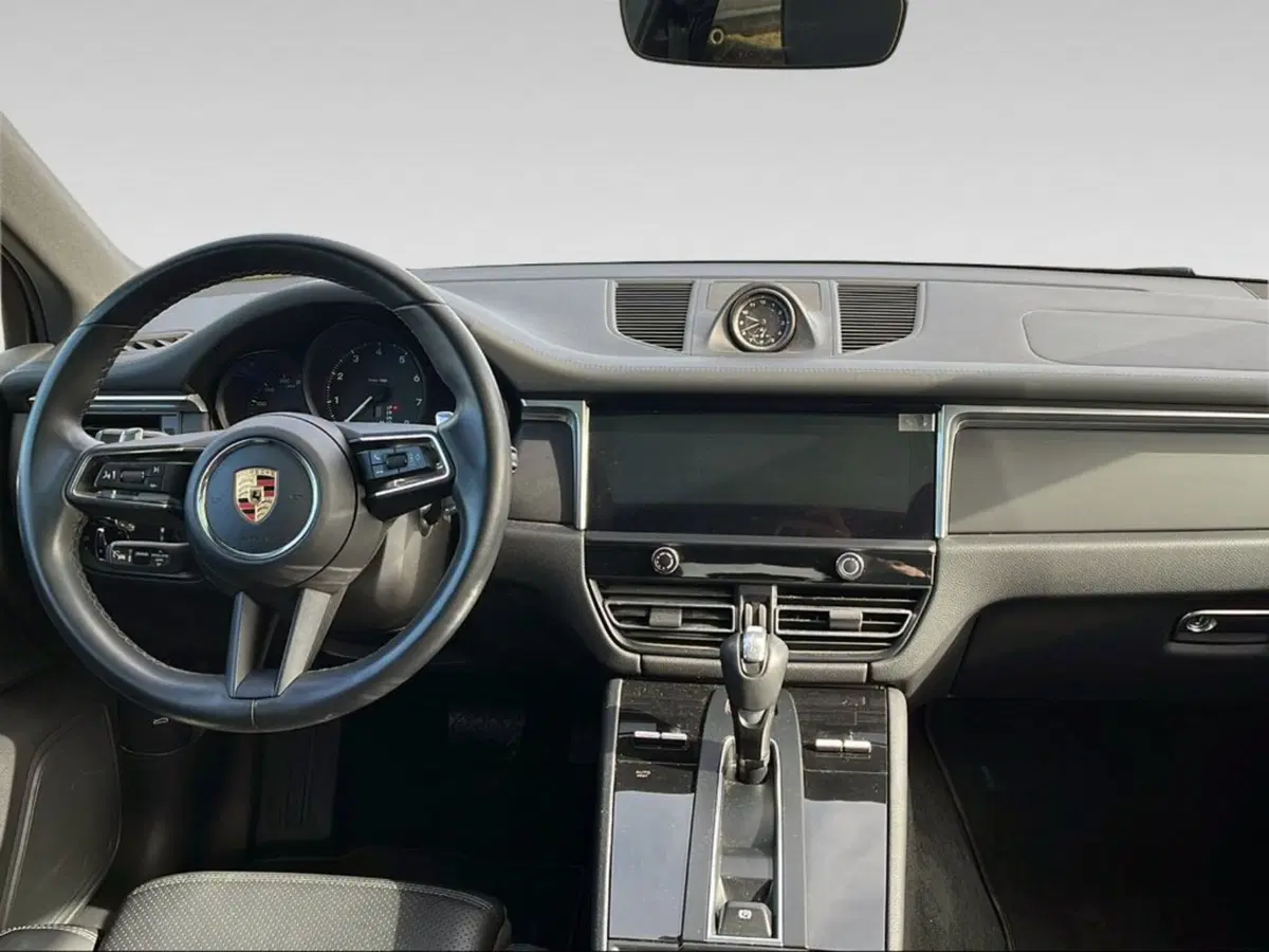 Porsche Macan usata a Grosseto (7)