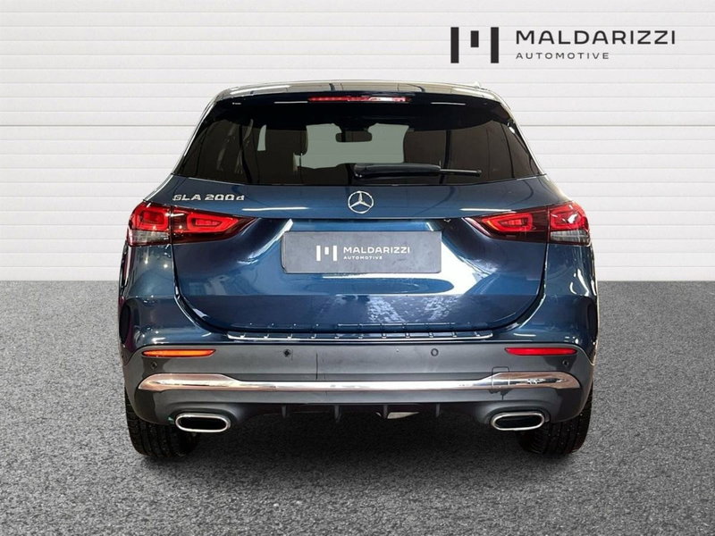 Mercedes-Benz GLA SUV usata a Bari (3)