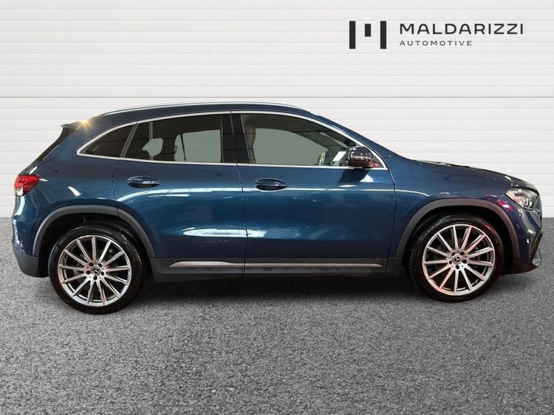 Mercedes-Benz GLA SUV usata a Bari (5)