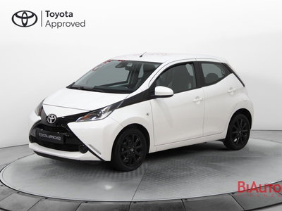 Toyota Aygo 1.0 VVT-i 69 CV 5 porte x-play TSS del 2017 usata a Sesto Fiorentino
