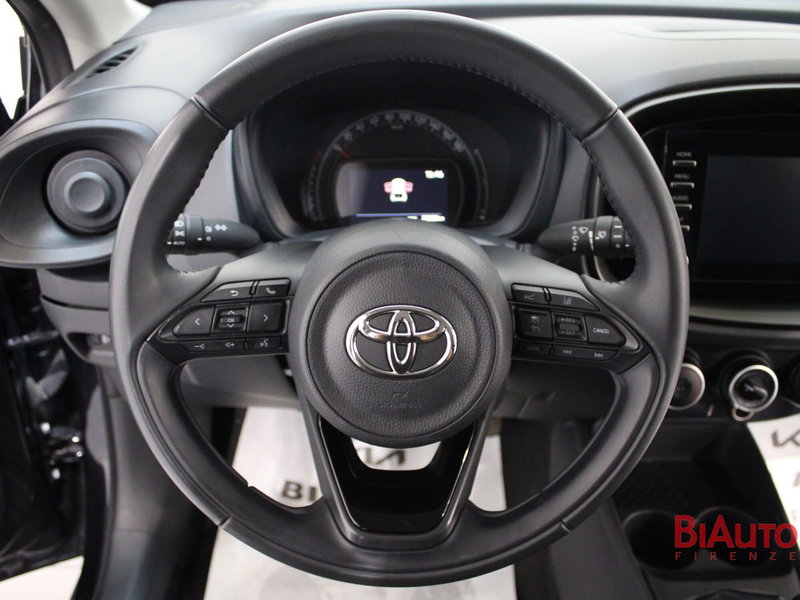 Toyota Aygo X usata a Firenze (11)