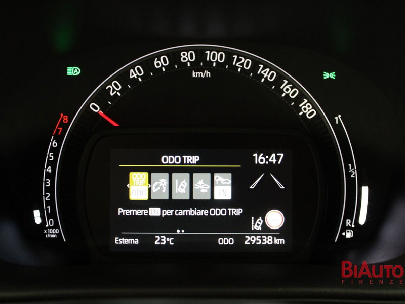 Toyota Aygo X usata a Firenze (12)