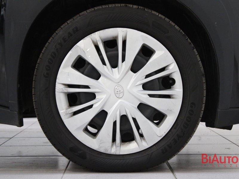 Toyota Aygo X usata a Firenze (18)