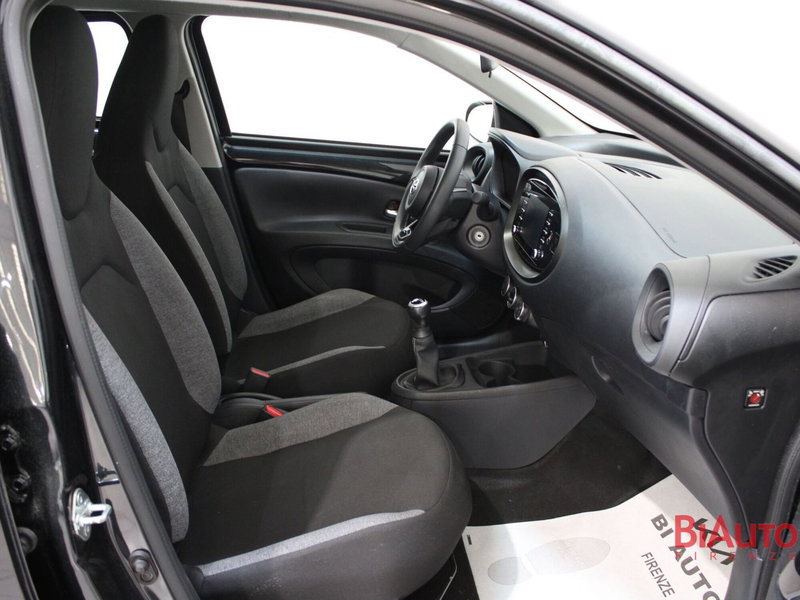 Toyota Aygo X usata a Firenze (7)