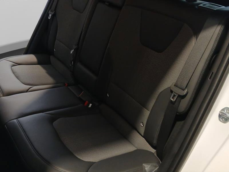 Kia Niro nuova a Genova (10)