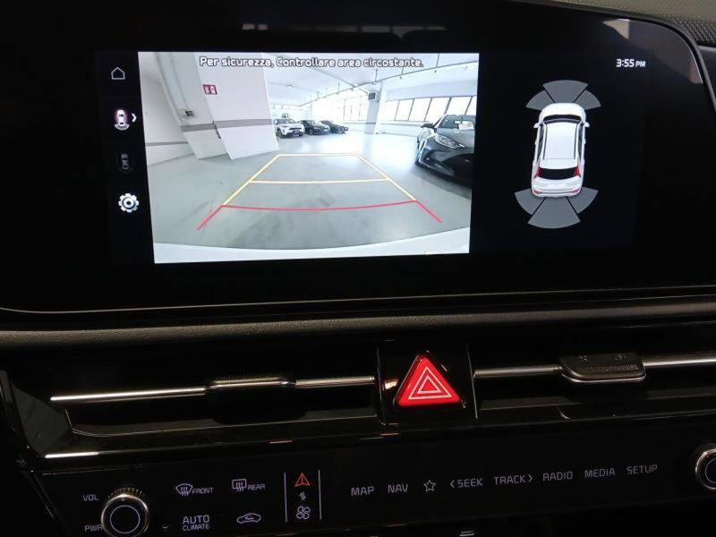 Kia Niro nuova a Genova (16)