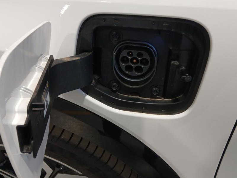 Kia Niro nuova a Genova (20)