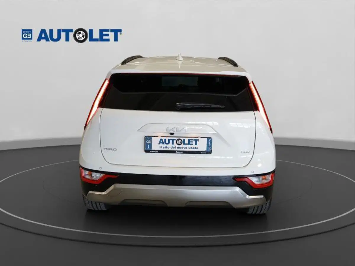 Kia Niro nuova a Genova (6)
