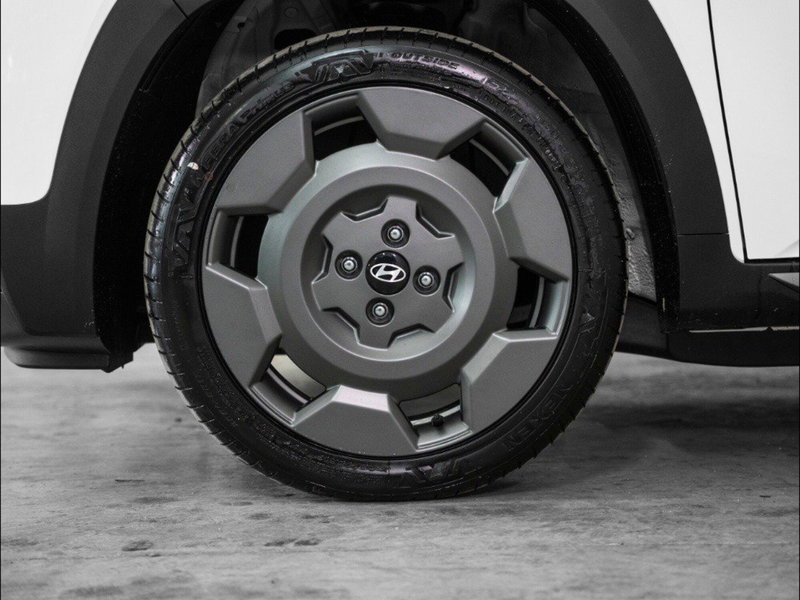 Hyundai Inster nuova a Ancona (7)