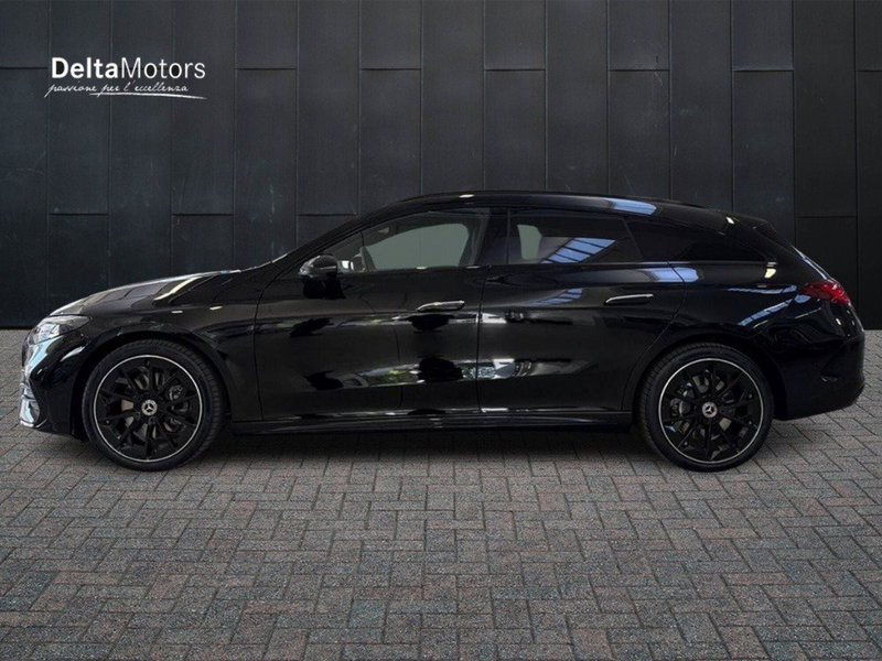 Mercedes-Benz CLA Shooting Brake nuova a Rimini