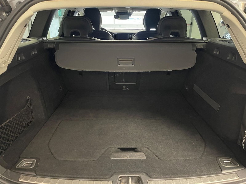 Volvo V60 Cross Country usata a Como (10)