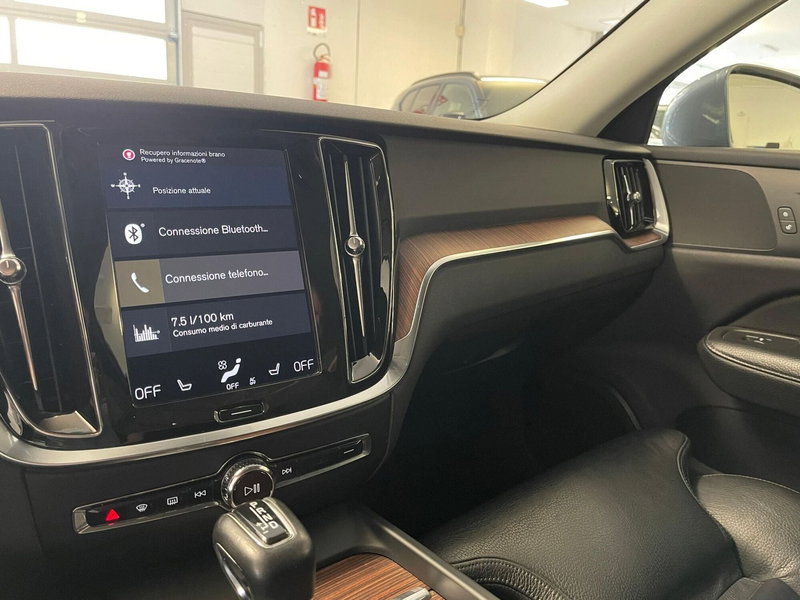 Volvo V60 Cross Country usata a Como (17)