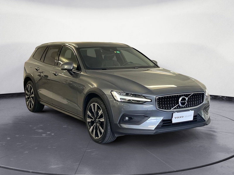 Volvo V60 Cross Country usata a Como (3)