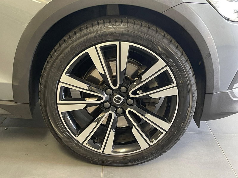 Volvo V60 Cross Country usata a Como (7)