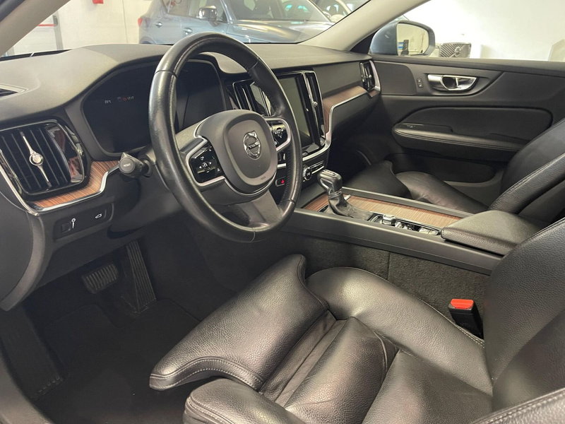 Volvo V60 Cross Country usata a Como (8)