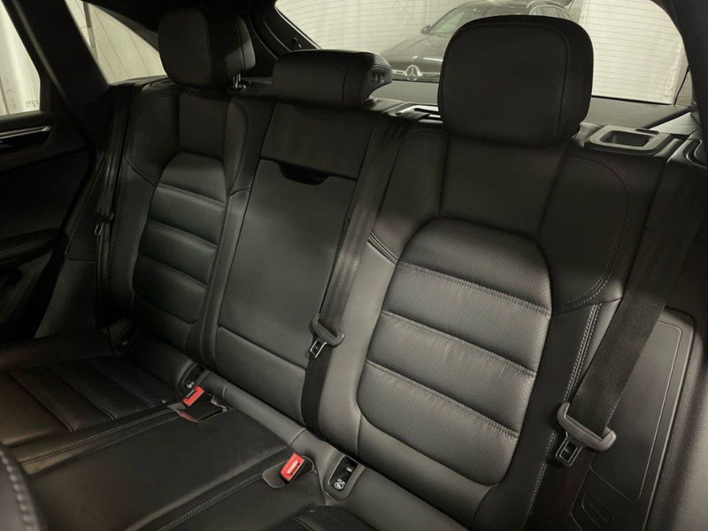 Porsche Macan usata a Ancona (13)